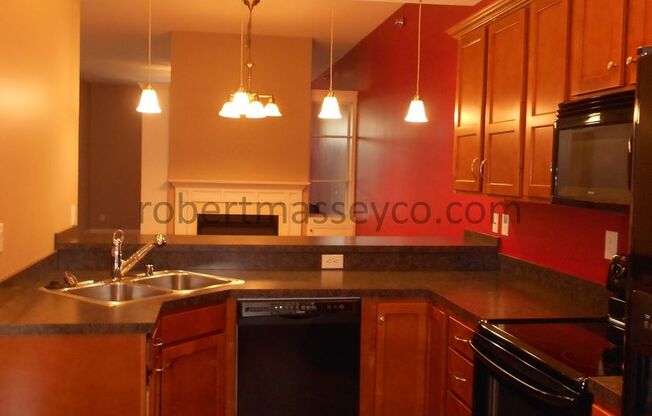 2 beds, 2 baths, $1,395