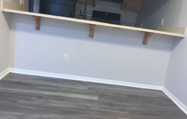 1 bed, 1 bath, 755 sqft, $1,150, Unit 5905H