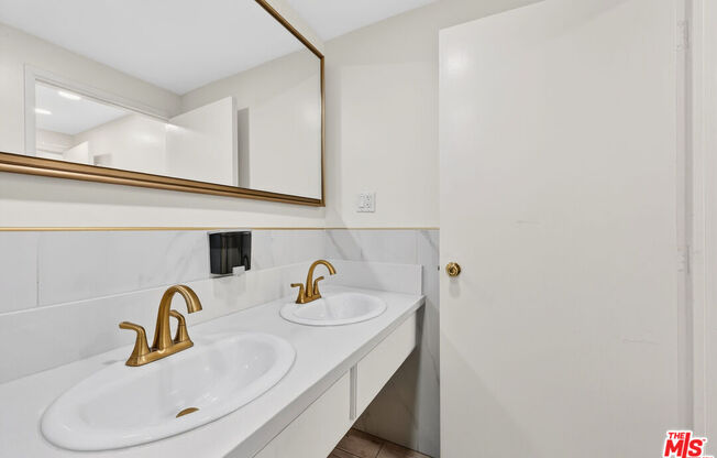 2 beds, 2 baths, 1,352 sqft, $4,895, Unit 1514