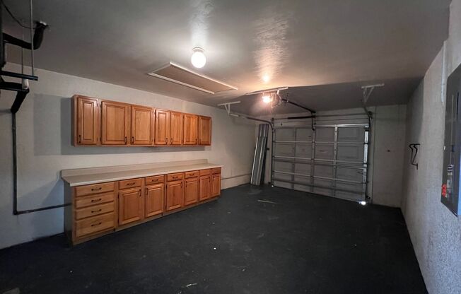 Fence Duplex for Rent- 630 SE 14th St. - Available Now!