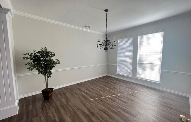 5832 MOSSBROOK TRL