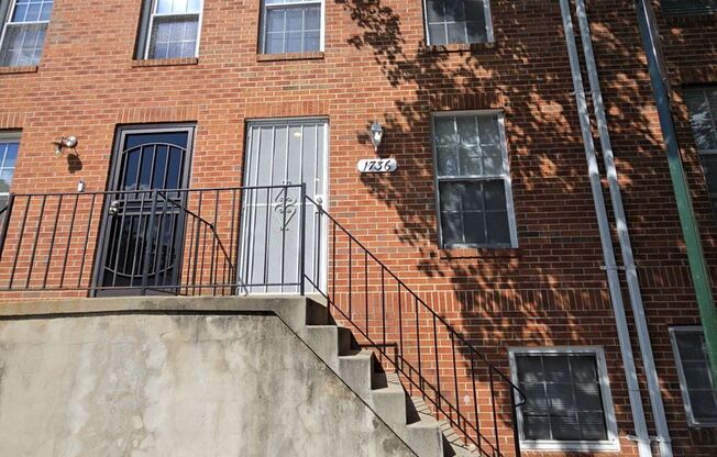 Spacious 2-Bedroom Townhome – Newly Renovated & Move-In Ready! ** VOUCHER HOLDERS ONLY**