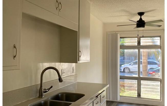 5246 Blackwelder St.