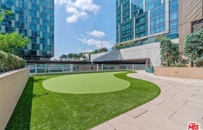 1 bed, 1 bath, 823 sqft, $3,700, Unit 4102