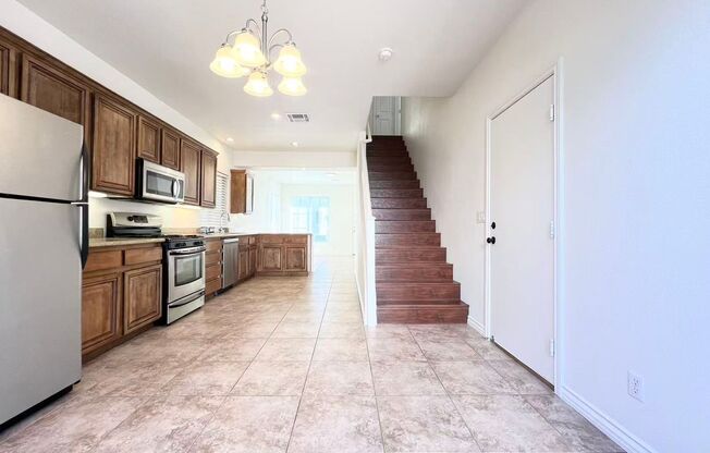 Cul-de-sac, Gated, Communnity pool & spa!