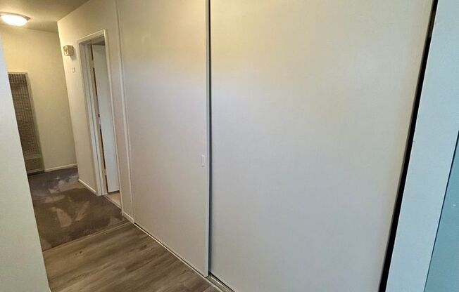 14205-14211 Doolittle Dr.