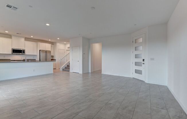 3 beds, 2.5 baths, $2,700, Unit # 1124