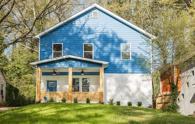 Spacious 5BR/3.5 BA Renovated Home Near Beltline with Off-Street Parking