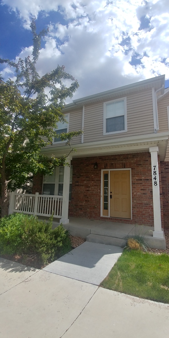 Cross Creek Townhome - 3 Bedroom 3 Bath townhome