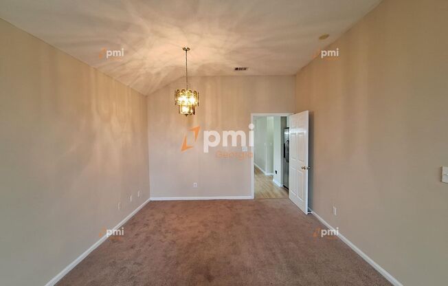 204 WESTCLIFF CTR ST