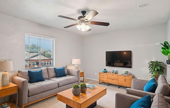 1 bed, 1 bath, 616 sqft, $1,090, Unit 203
