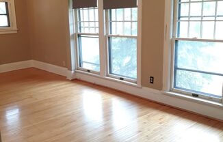 116 Lexington Pkwy N