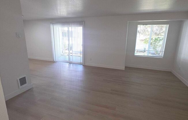 2 beds, 2 baths, 1,007 sqft, $2,150, Unit B303
