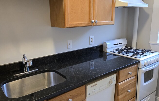 1 bed, 1 bath, $2,950, Unit 20