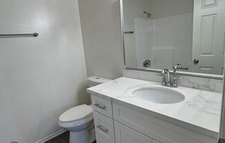 2 beds, 2 baths, $2,750, Unit 102