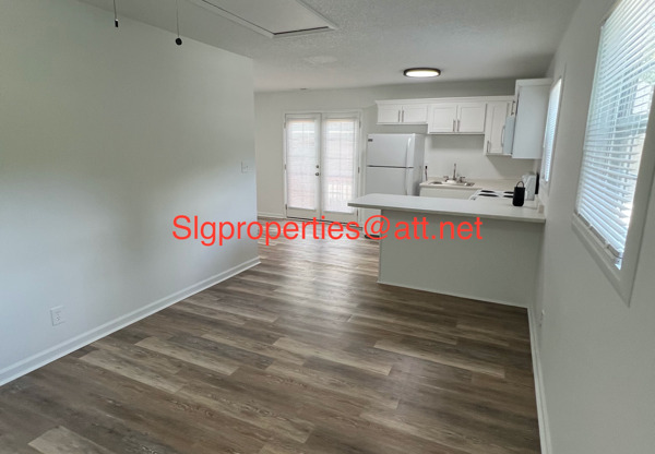 2 Evelake Dr