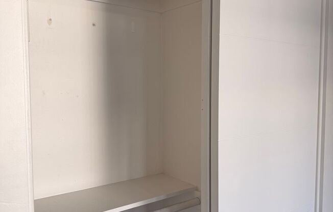 Studio, 1 bath, 354 sqft, $2,195, Unit 206