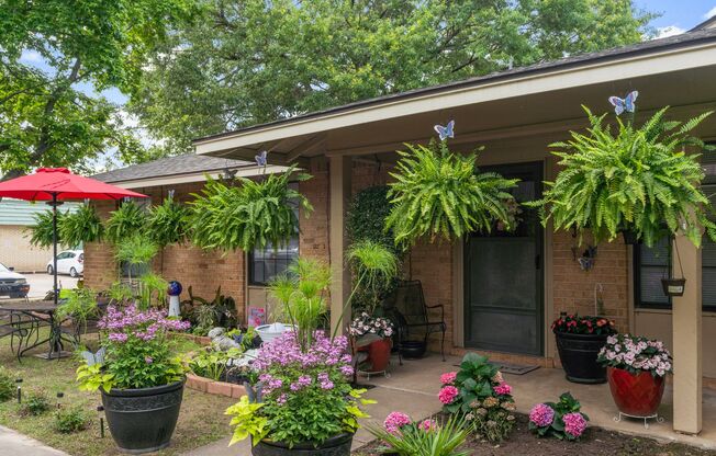 2 beds, 1.5 baths, 1,050 sqft, $1,069, Unit 1413-5