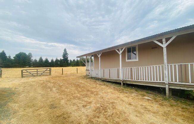 Charming Country Property with Option to Lease Land
