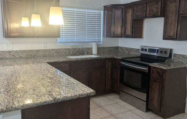 2 beds, 1 bath, $1,500, Unit Unit A