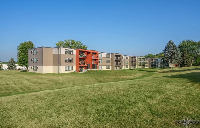 1 bed, 1 bath, 709 sqft, $1,045, Unit 2214-227