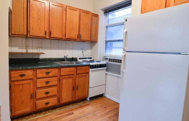 234 E 14 ST
