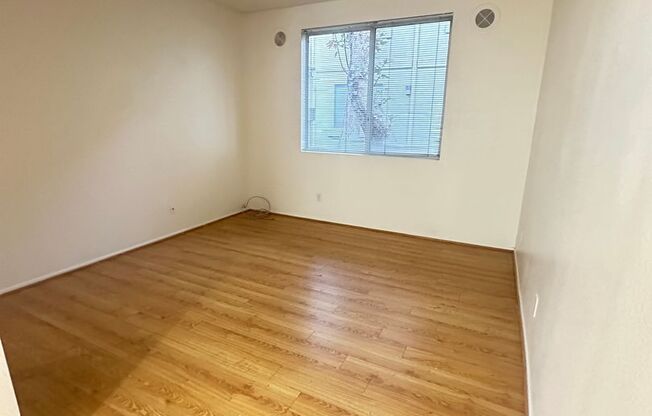 2 beds, 2 baths, $2,000