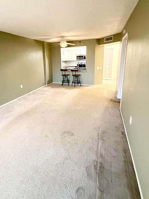 1 bed, 2 baths, 760 sqft, $1,600