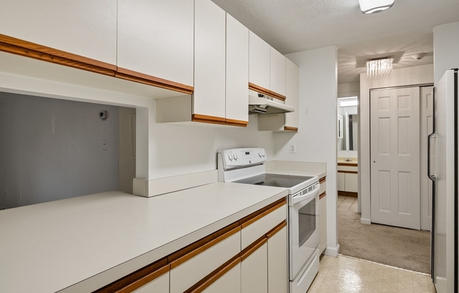 2 beds, 2 baths, 1,114 sqft, $3,950, Unit 205