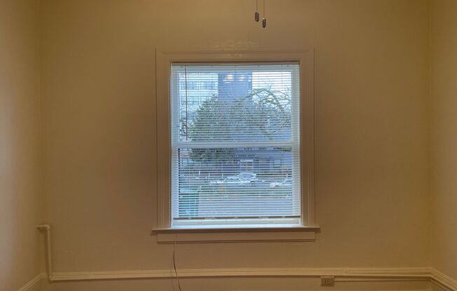 1 bed, 1 bath, 550 sqft, $1,095, Unit 304