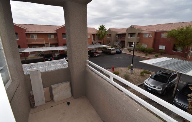 3 beds, 2 baths, $1,300