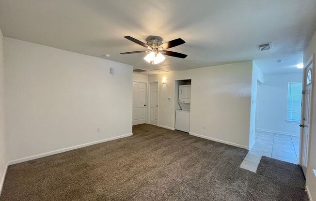 2 beds, 1 bath, 750 sqft, $1,050, Unit 780 E. Irby - RTR - ** Move-In Special! $250 off first month rent**