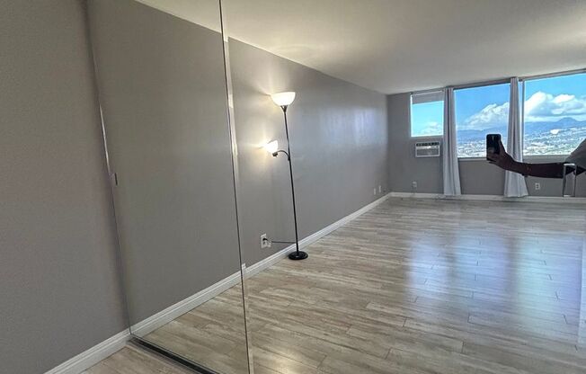 Studio, 1 bath, $2,000, Unit # 3705A
