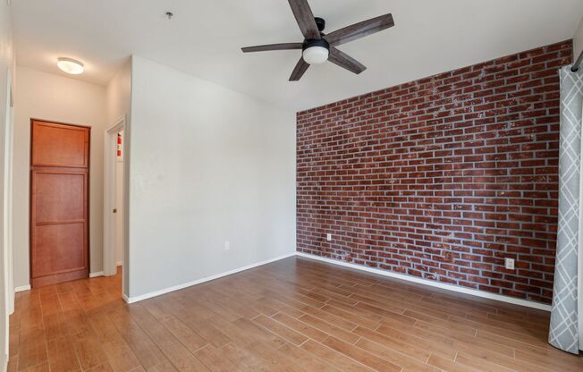 1 bed, 1 bath, $1,395, Unit UNIT 2075