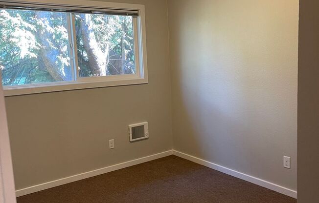 2 beds, 1 bath, 750 sqft, $1,595, Unit 4206