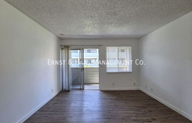 6673 Hammond Ave.