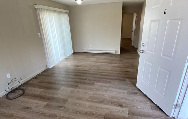 Coming soon - 2 Bedroom Apt in Columbia with Laundry Connections