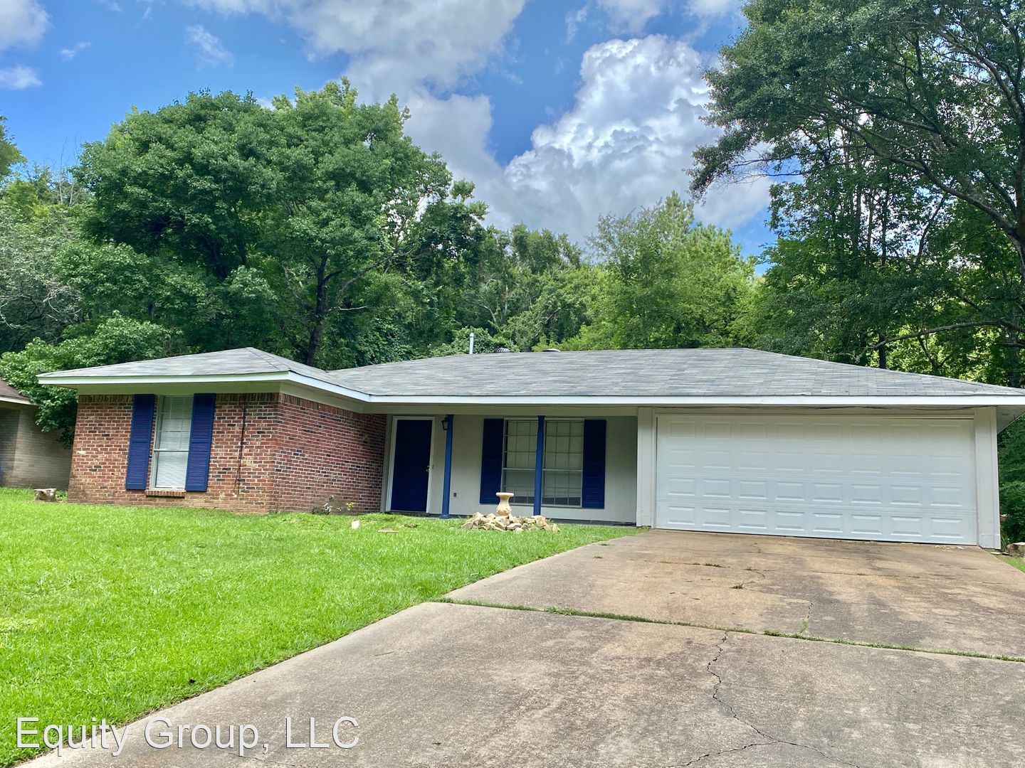 2566 Crestleigh Manor Jackson, MS ApartmentAdvisor