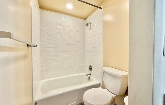 2 beds, 1 bath, 1,000 sqft, $1,395, Unit Unit 3