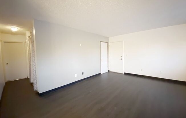 2 beds, 1 bath, $1,450, Unit 1