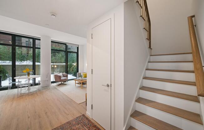 2 beds, 2 baths, $6,900, Unit G24