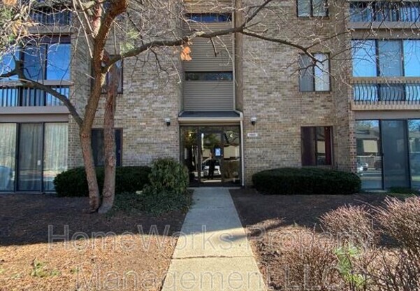 10547 TWIN RIVERS RD