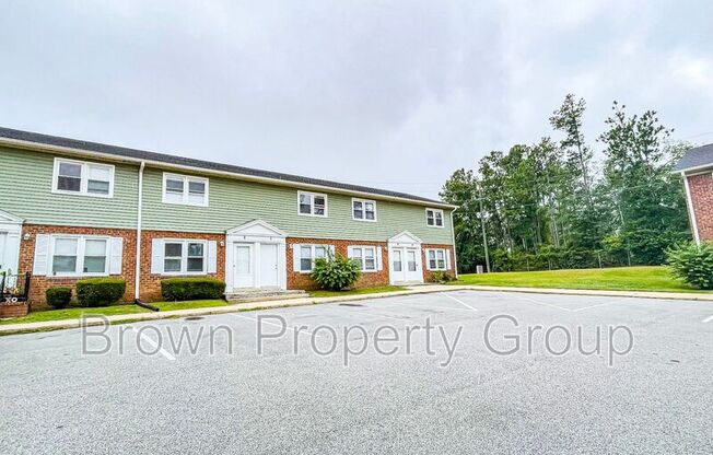 2105 GRAND PRIX DR