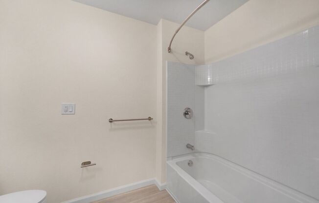 Studio, 1 bath, 319 sqft, $3,095