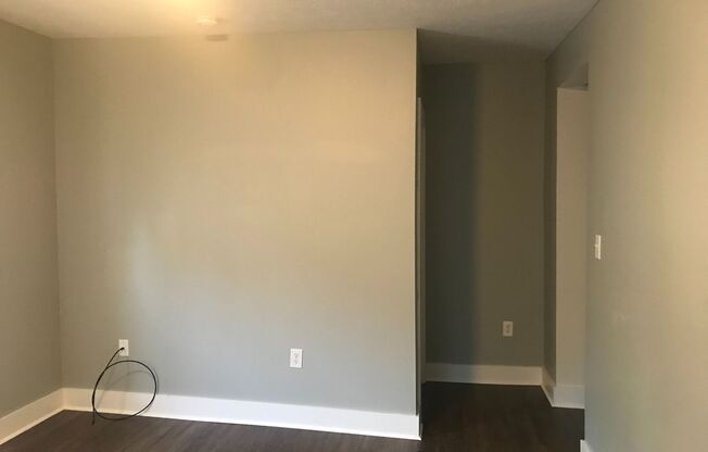 2 beds, 2 baths, 900 sqft, $1,650, Unit Apt 1