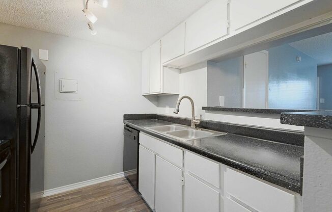 1 bed, 1 bath, 790 sqft, $1,067