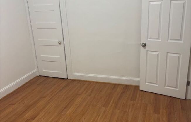 Large Home in 21216!!