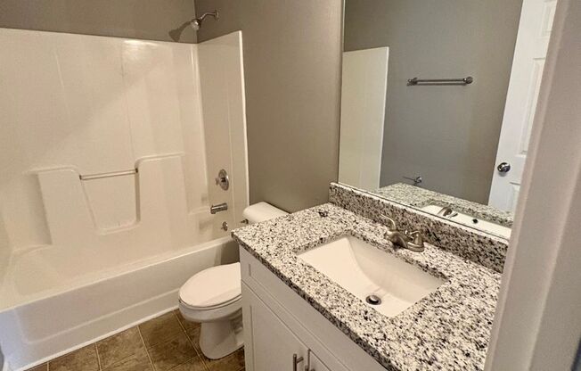 2 beds, 1.5 baths, 900 sqft, $1,095, Unit 656 10