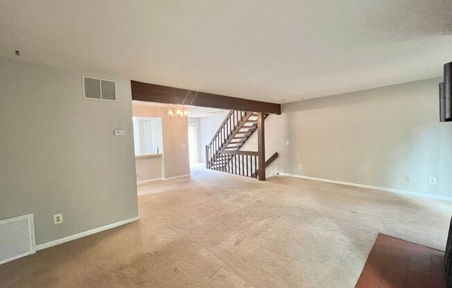 Charming 3BD, 2.5BA Raleigh Townhome In a Prime Location Only 5 Minutes from North Hills, Within an HOA Community