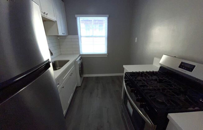 Studio, 1 bath, 400 sqft, $1,450, Unit Unit 04